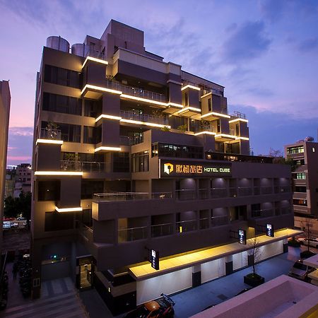 Hotel Cube Taichung Esterno foto